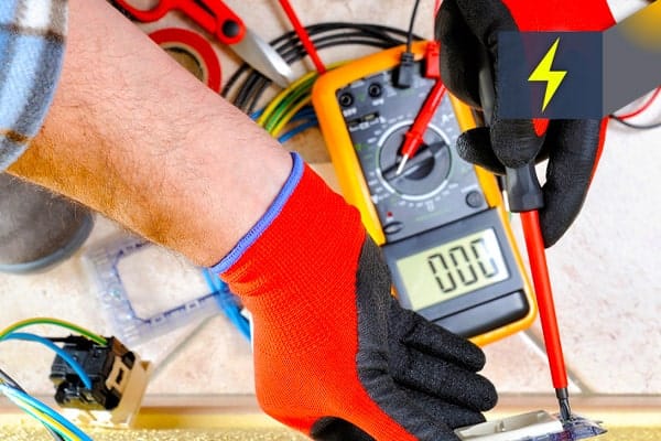 Elektriker Notdienst Hamburg: 24/7 Unterstützung bei allen elektrischen Notfällen