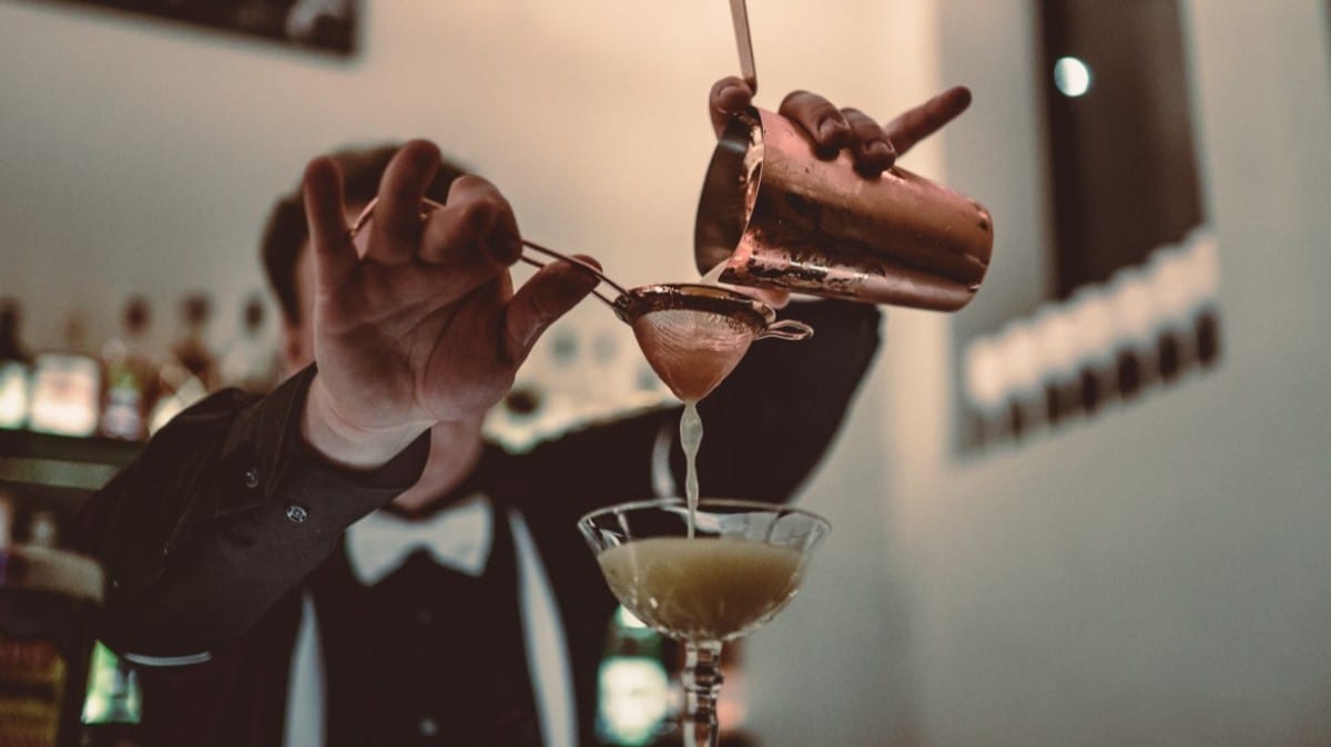 Cocktailkurse Berlin: Entdecken Sie die Welt der Cocktails in einem exklusiven Mixkurs