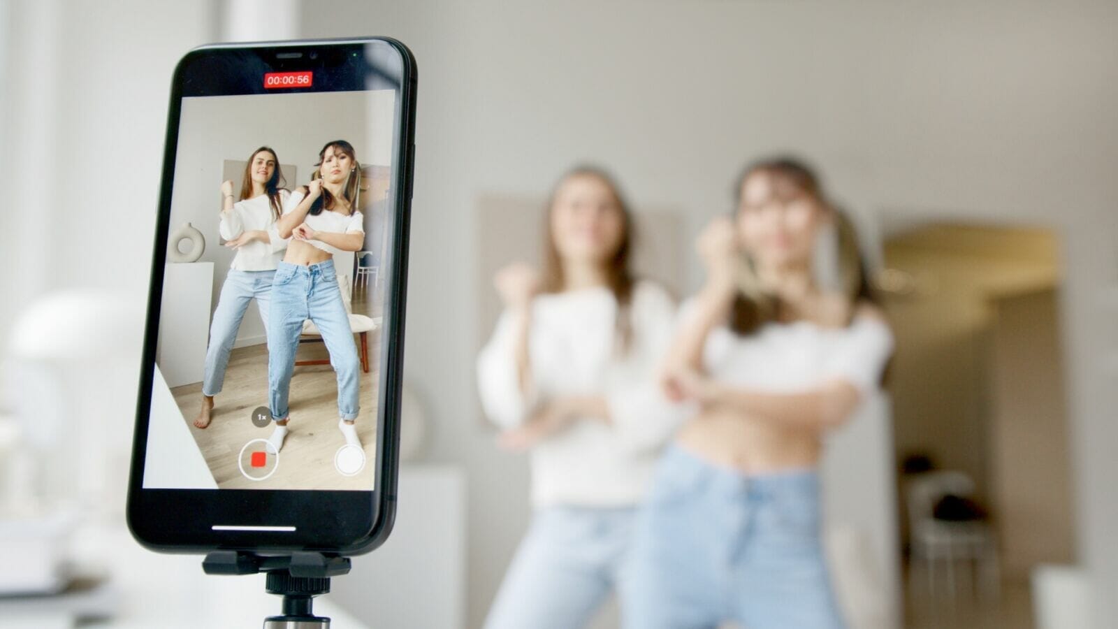 TikTok Likes kaufen: Risiken und Chancen im Überblick