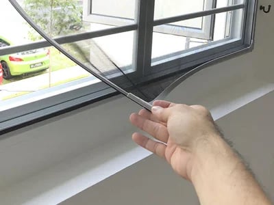 Schiebetür Insektenschutz nach Maß – Einfache Montage und langlebiger Schutz