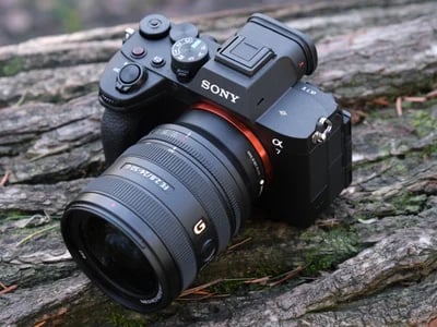 Sony A7 V Low-Light Performance Review: A Game-Changer for Night Photography