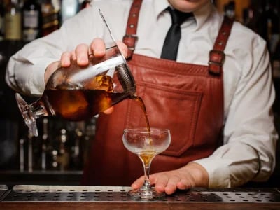 Cocktailkurs Berlin Potsdamer Platz: Erleben Sie einen außergewöhnlichen Abend voller Geschmack und Wissen
