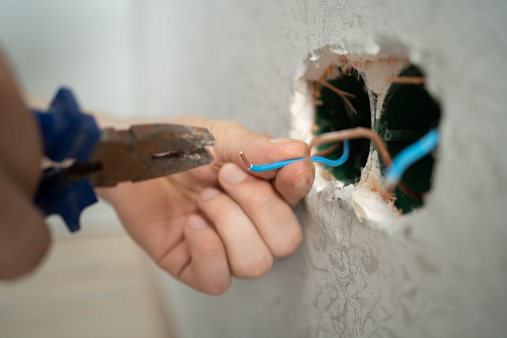 Die Bedeutung von Langlebigkeit und Wartungsfreundlichkeit bei Elektroinstallationsmaterialien