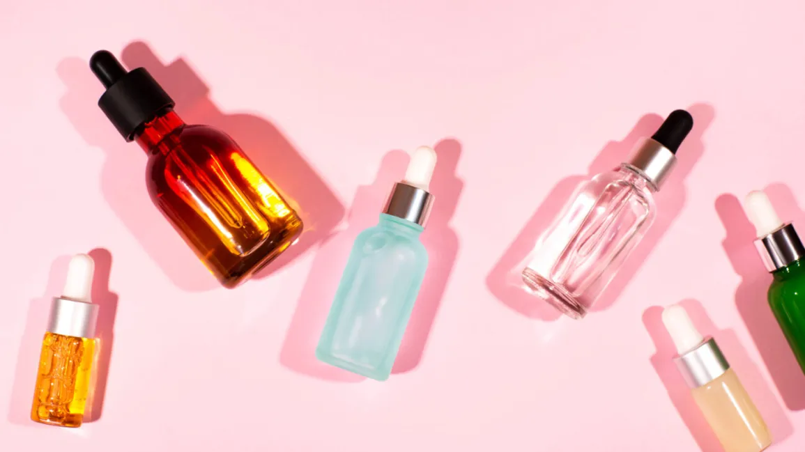 Der strahlende Touch des Hyaluronserums: Eine Schönheitsoffenbarung