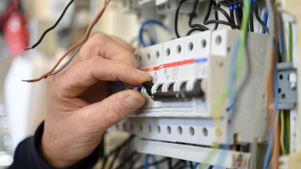 DGUV V3 Prüfung: Welche Anforderungen gelten für mobile Arbeitsplätze?